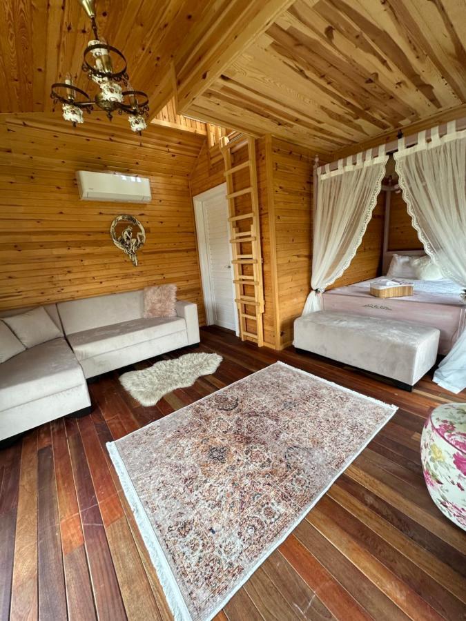 Seyyah Cafe Bungalows Aliaga Exterior foto